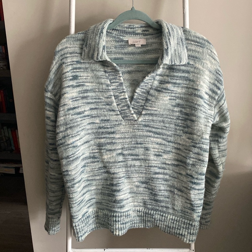 NWOT Loft Blue and White Collared Neck Sweater Size M